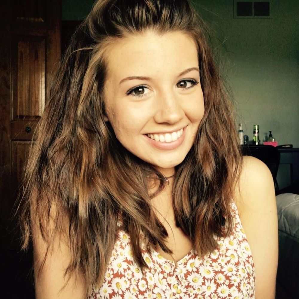 Meet your Posher, Caitlyn