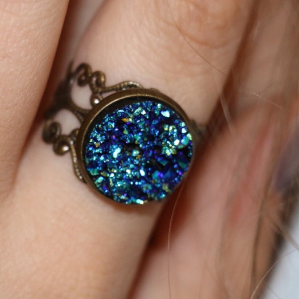 Adjustable Vintage Plate with Druzy Blue Ring