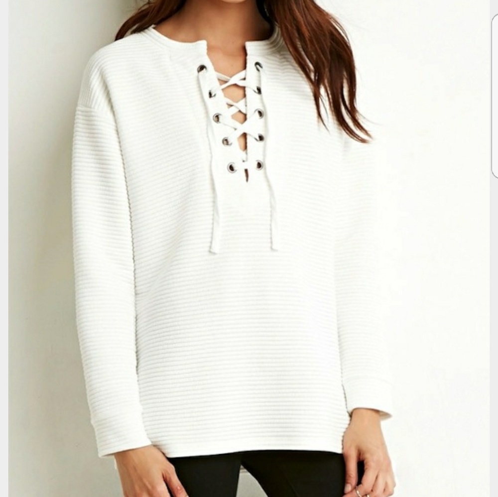 White lace front sweater with ribbing