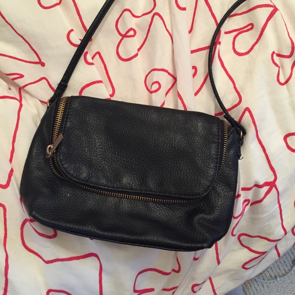 Small over the should bag