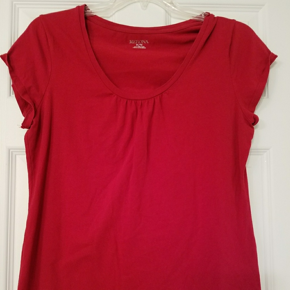 Red t shirt