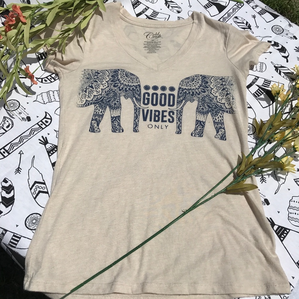 The perfect t-shirt for elephant lovers
