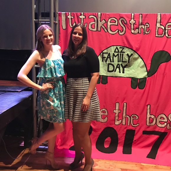 Lilly For Target - Picture 2 of 2