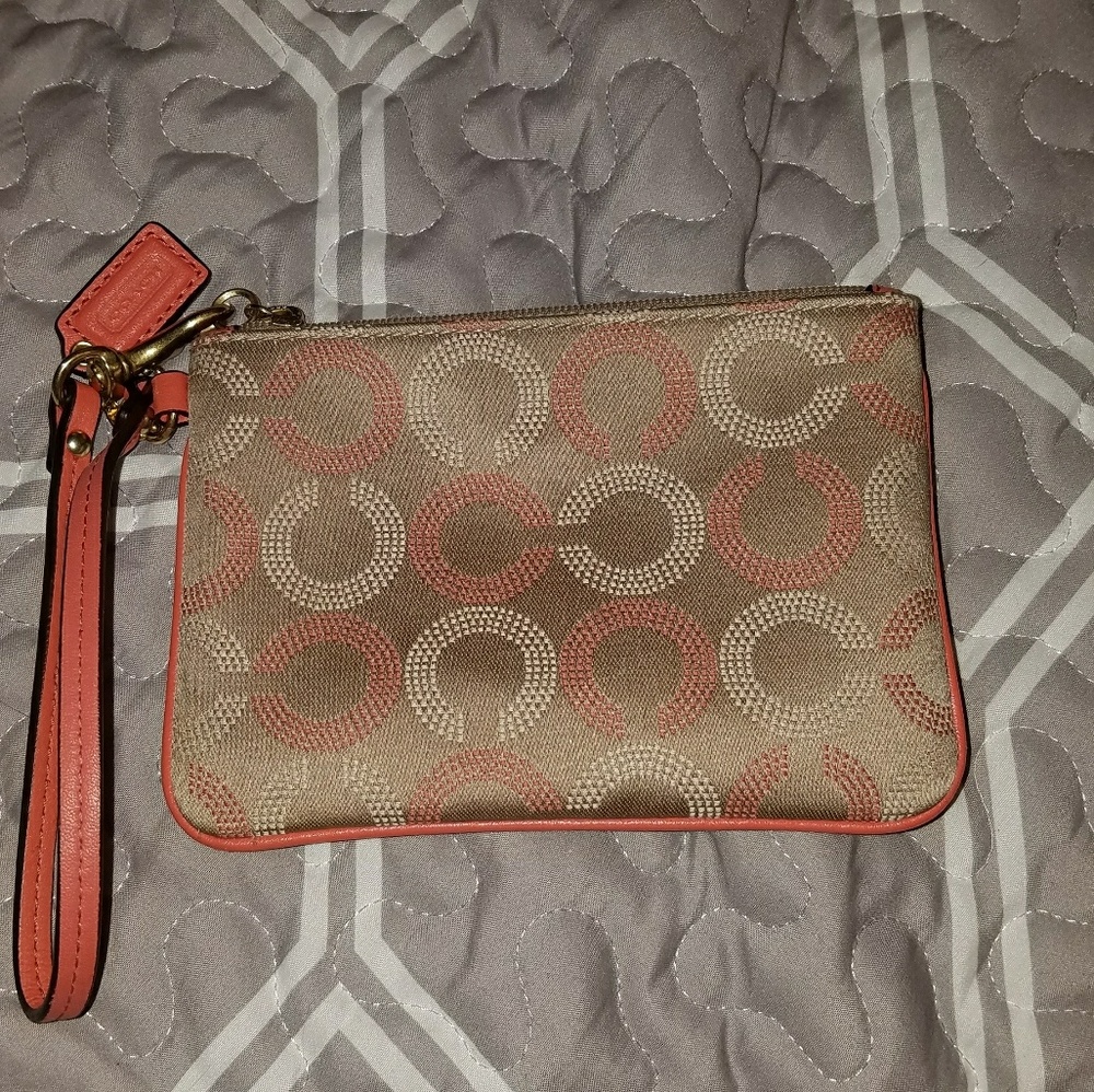 Coach wristlet - Picture 1 of 3
