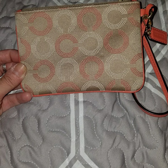 Coach wristlet - Picture 2 of 3
