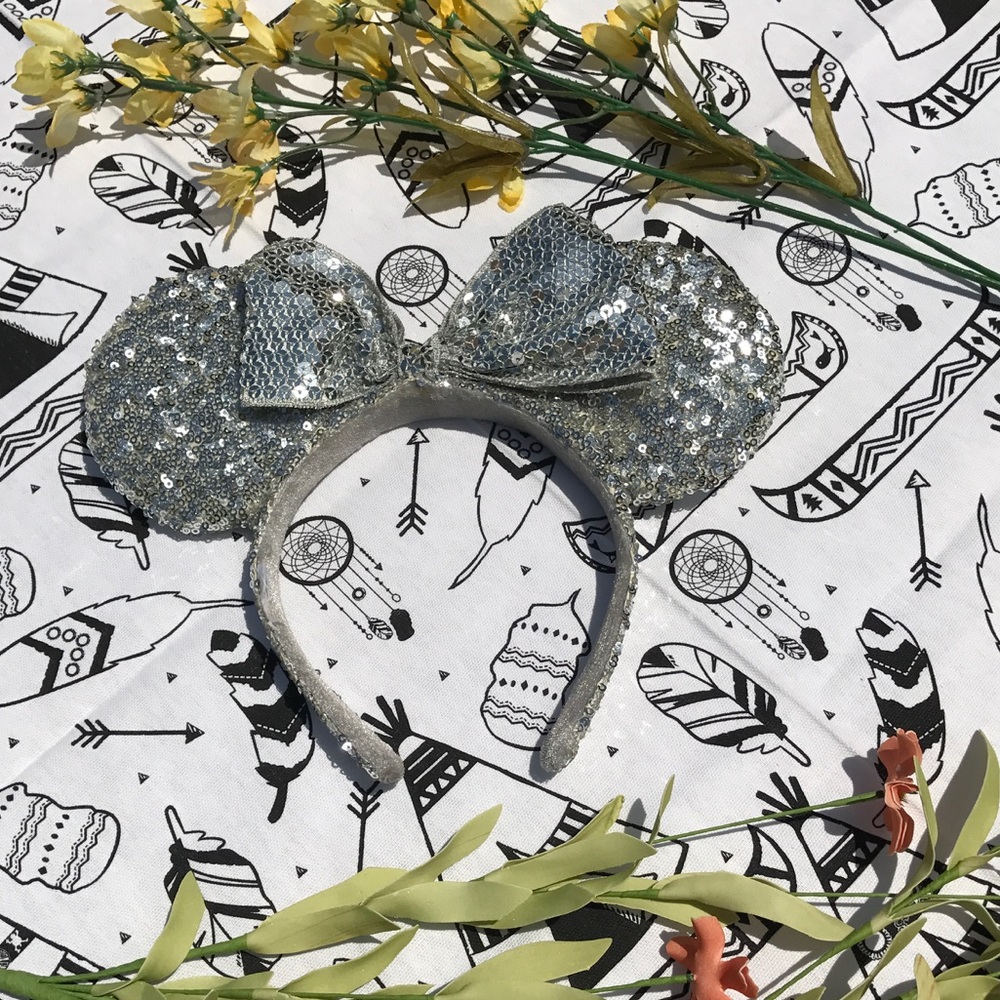 Silver Minnie Mouse ears