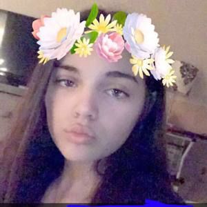 Meet your Posher, Adrianna