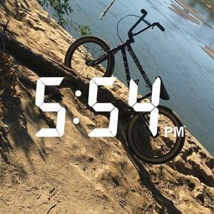 Meet your Posher, Simon