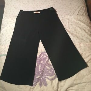 Lucy love Gaucho style pants in perfect condition