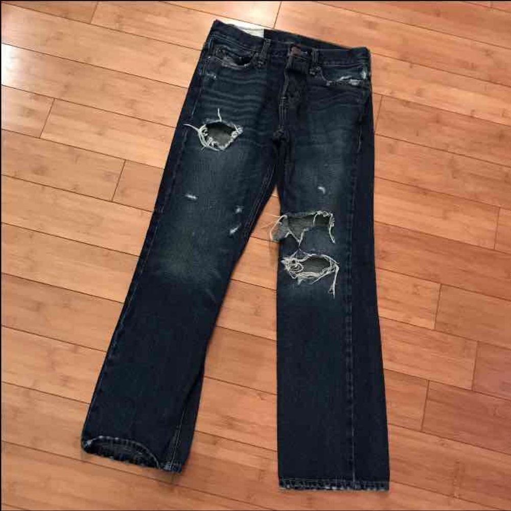 Hollister distressed Jeans
