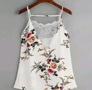 ❤NWT Women's chic dressy top!❤