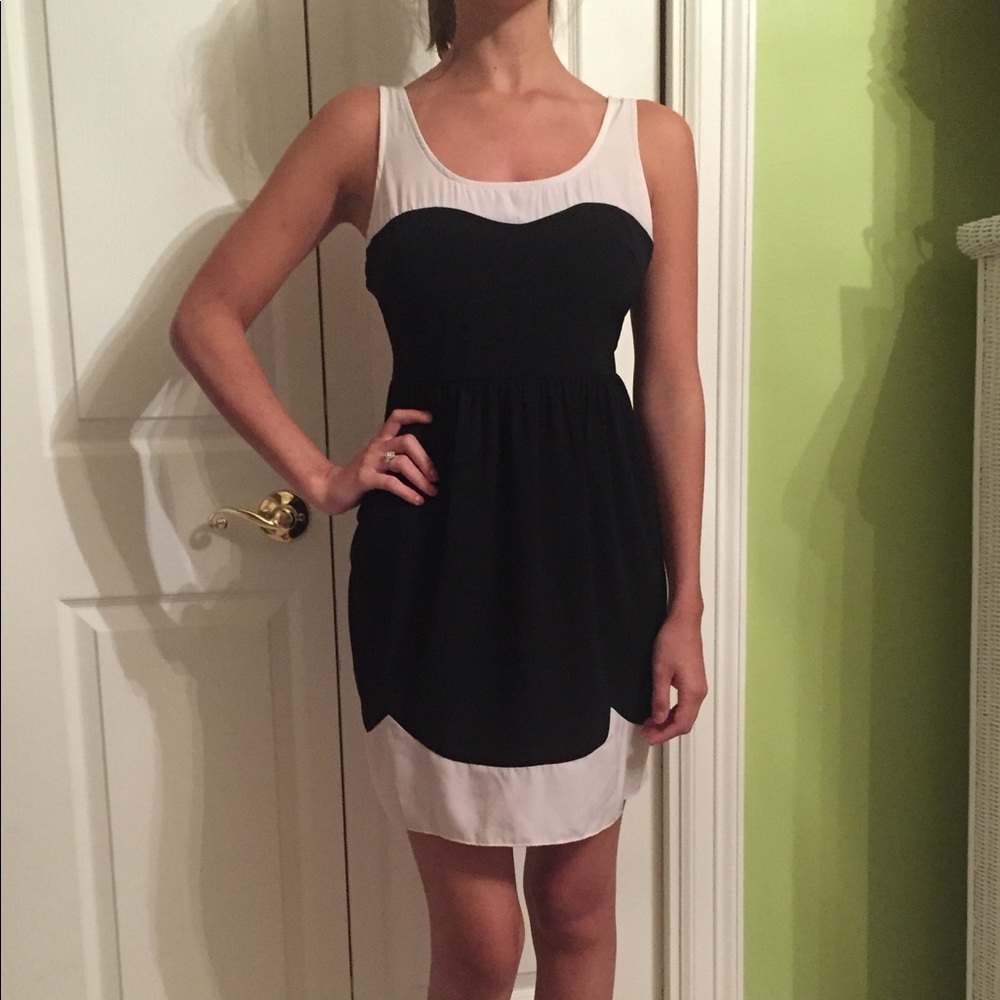 Black and white backless dress