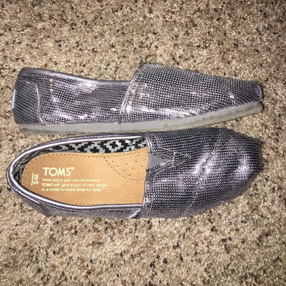 NWOT SPARKLY TOMS!!!!
