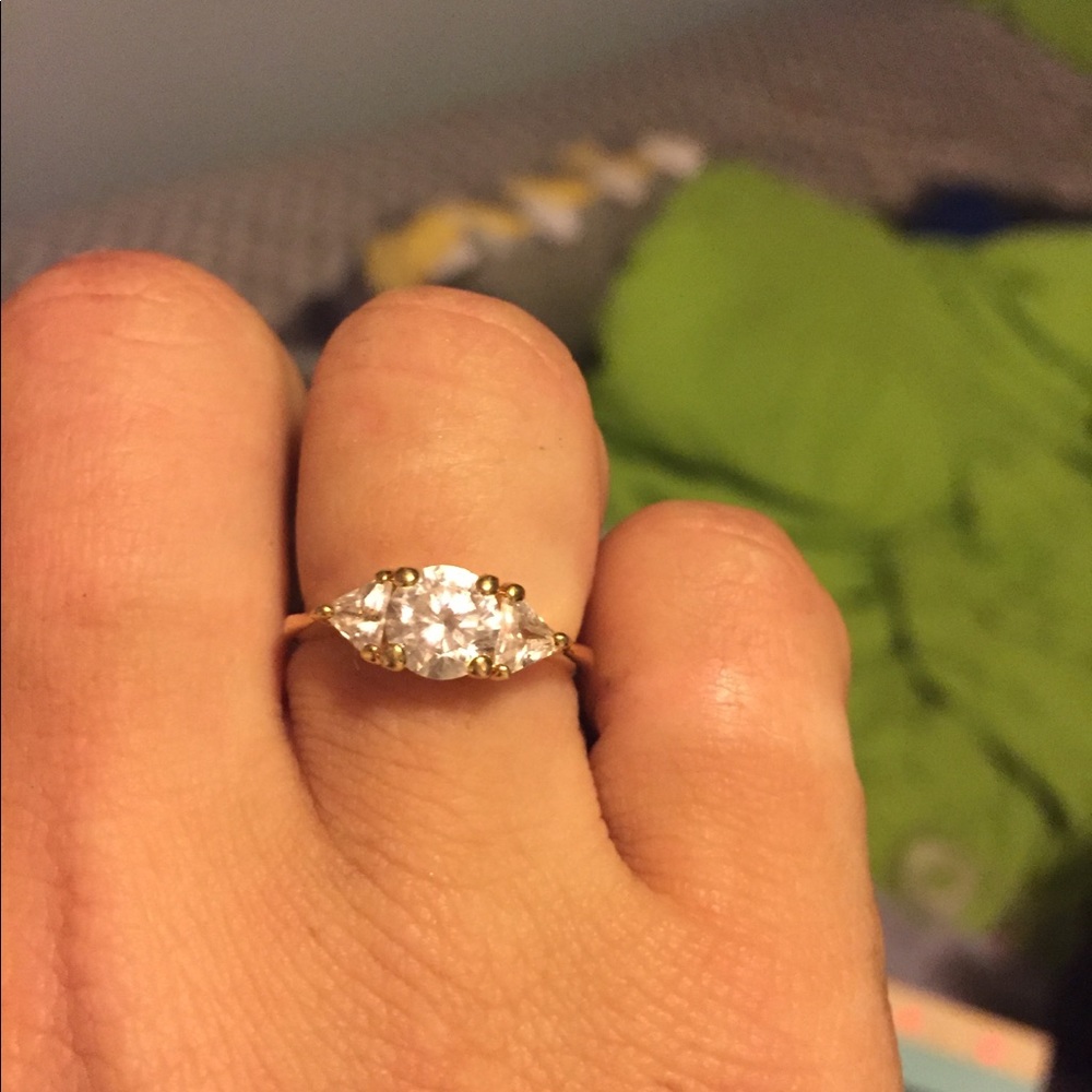 10 k solid gold ring - Picture 2 of 4