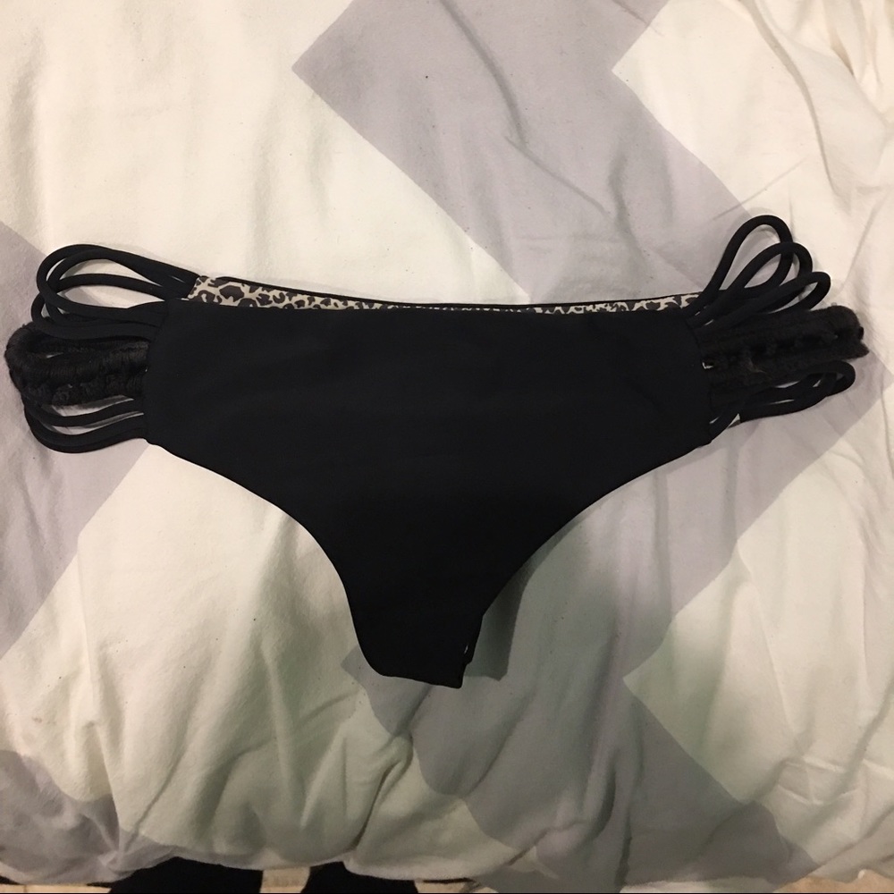 Acacia pikake bottoms!