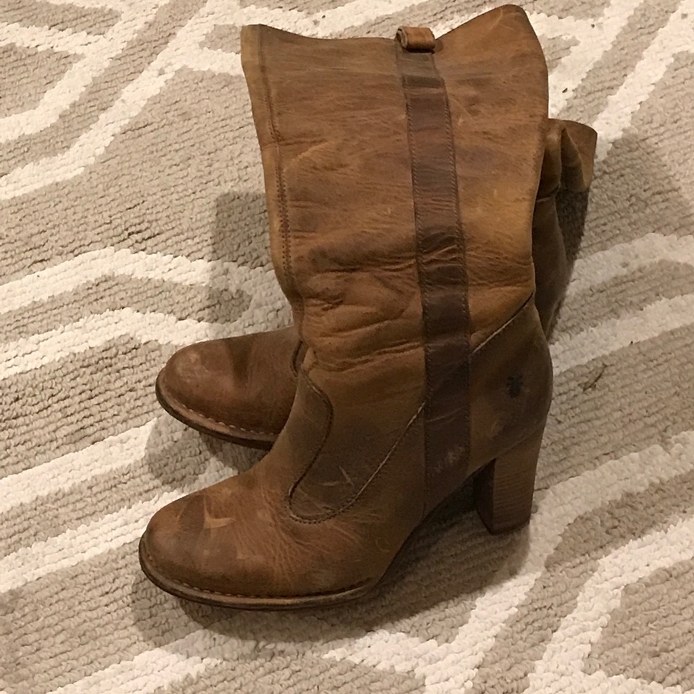Distressed look leather fry boots with heel