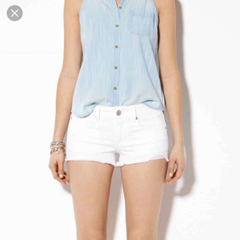 American Eagle Sleeveless Denim Button Down Top