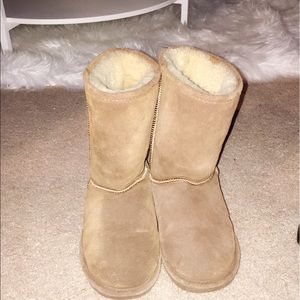 Bearpaw boots