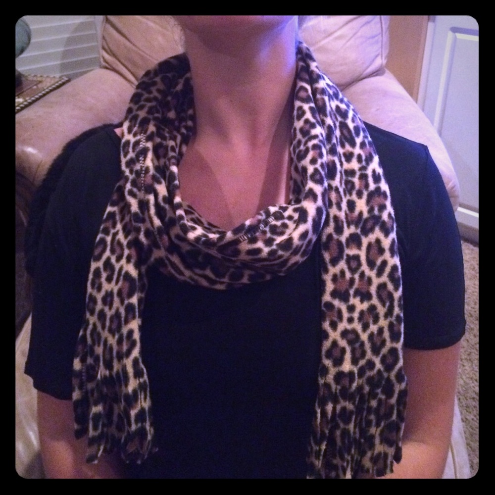 Fleece Leopard Fringe Scarf