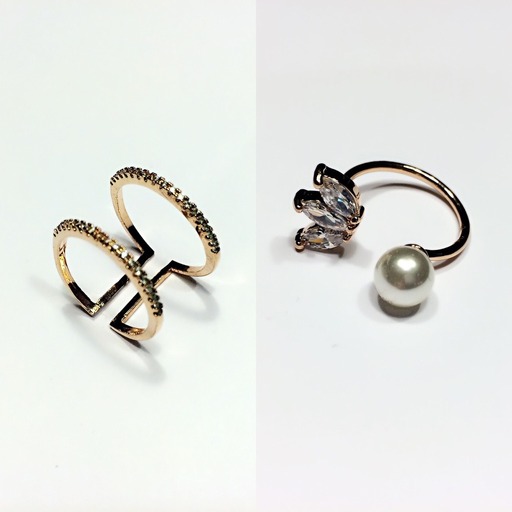 A set of two rings