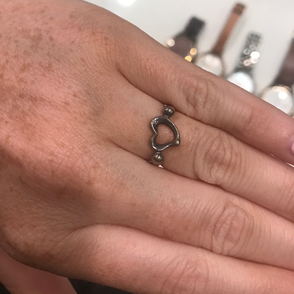 Tiffany heart ring, 4.5 rusted, just needs shining