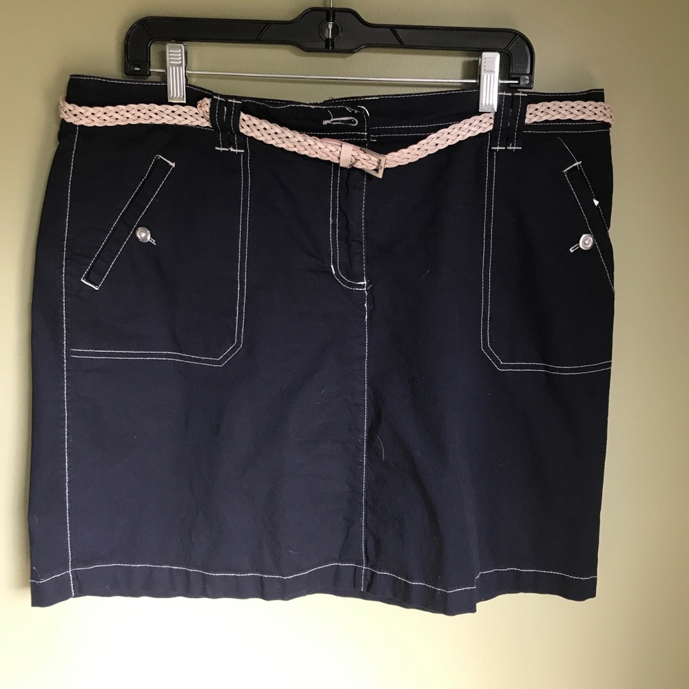 KAREN SCOTT Denim Skort with topstitching