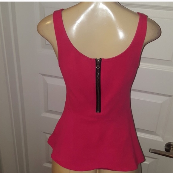 Express Top - Picture 2 of 4