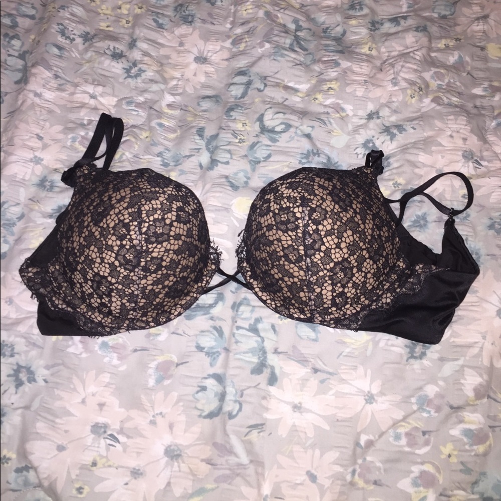 PINK bombshell bra. WORN ONCE