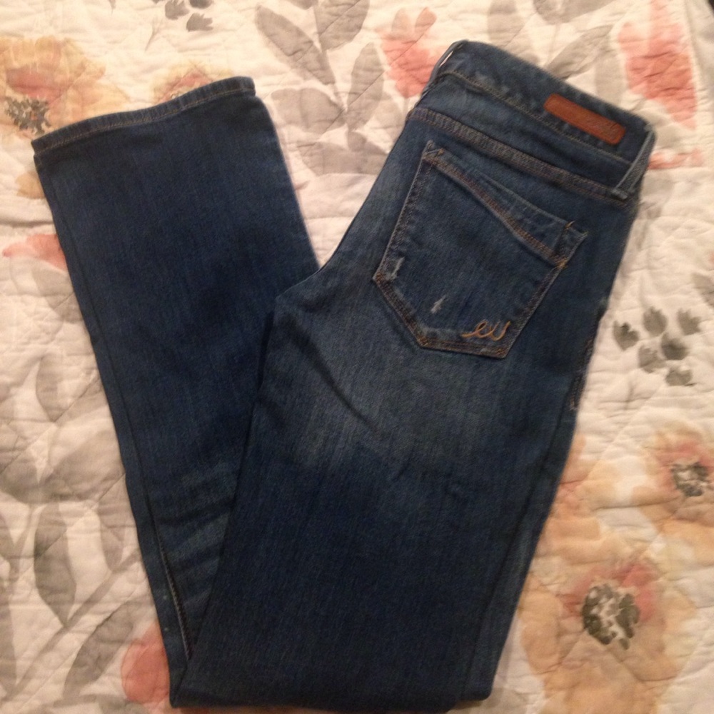 Barely Boot Stella Low Rise Express Jeans Size 4s