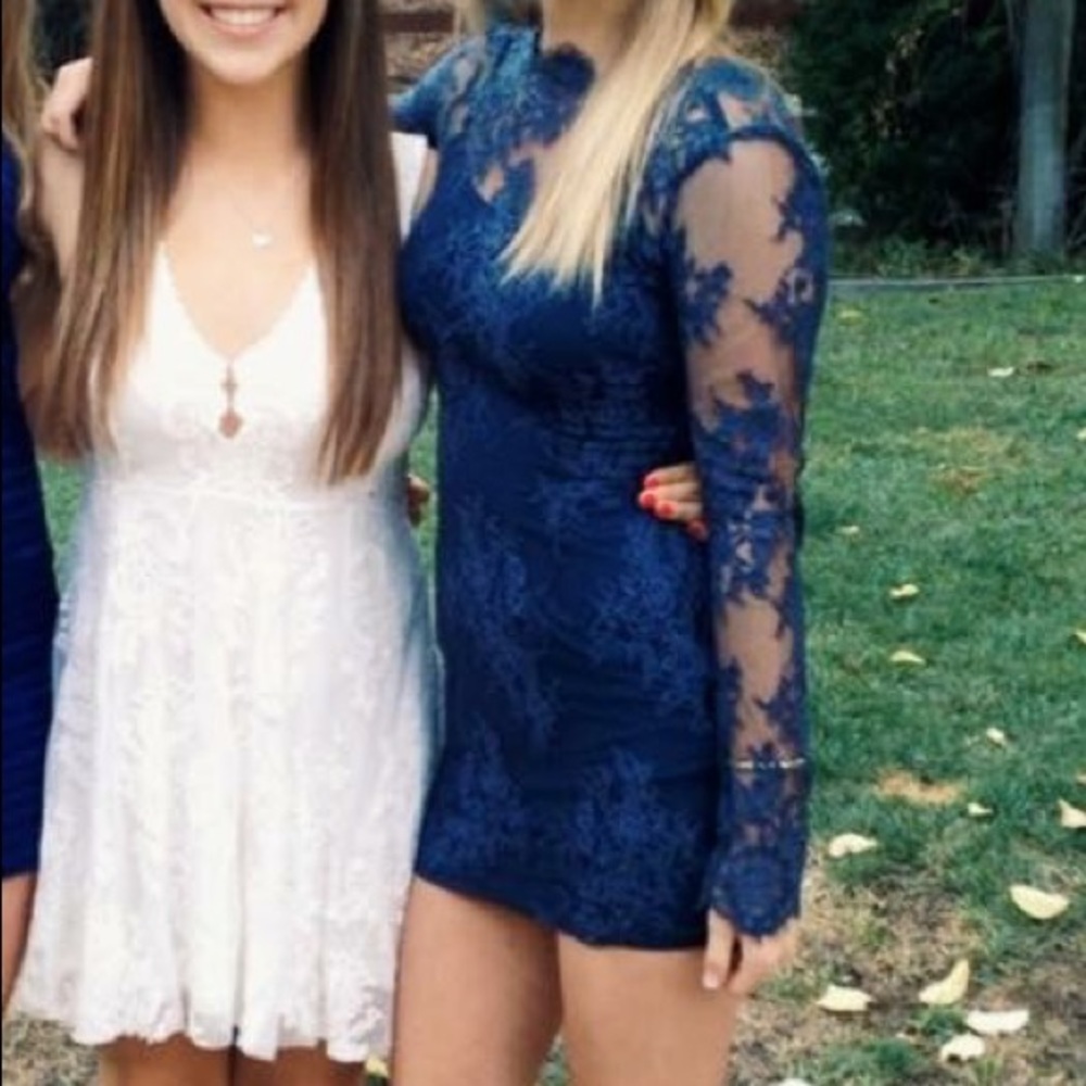 BLUE bodycon lace long sleeve formal dress