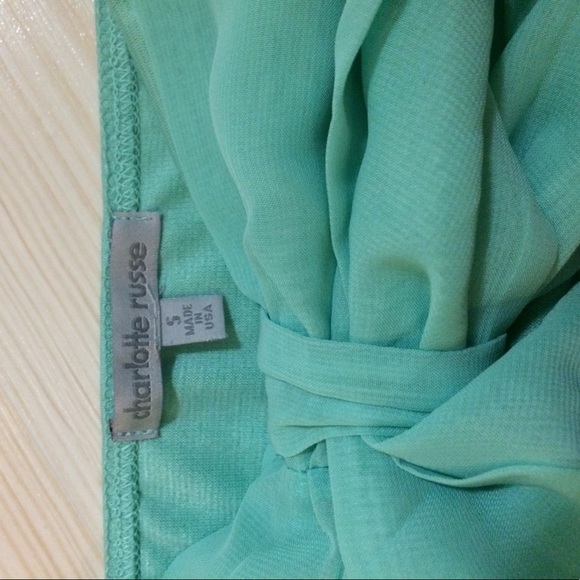 CHARLOTTE RUSSE BLUE CROP TOP - Picture 4 of 4