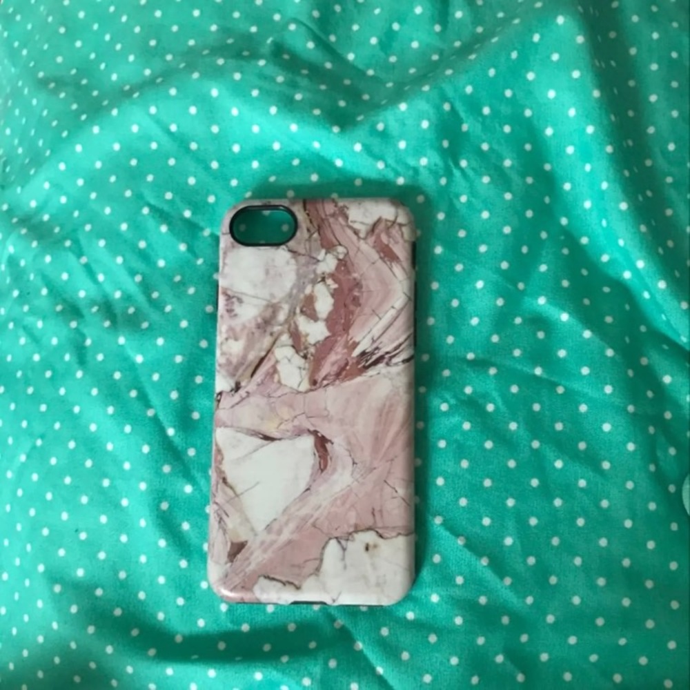 iPhone 7 cases - Picture 2 of 3