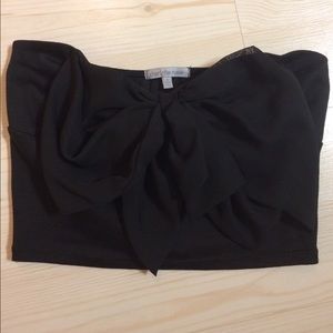 CHARLOTTE RUSSE Black Bow Crop Top