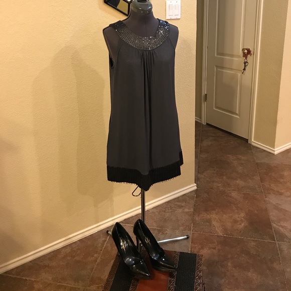 Express Dress - Picture 3 of 8