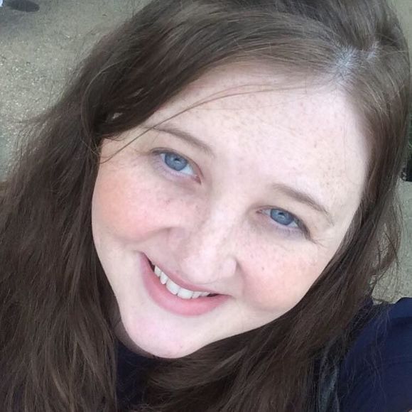 Meet your Posher, Emily - Picture 1 of 1