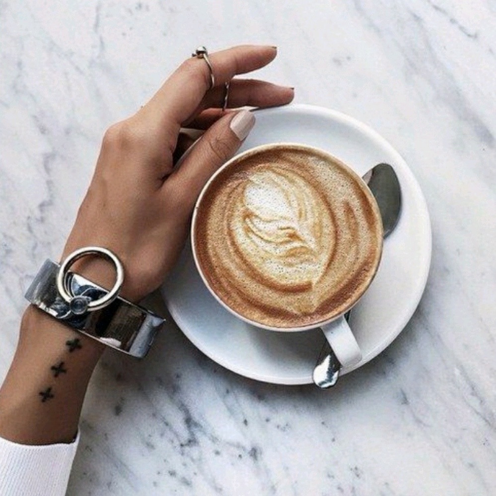 Meet your Posher, Zuly