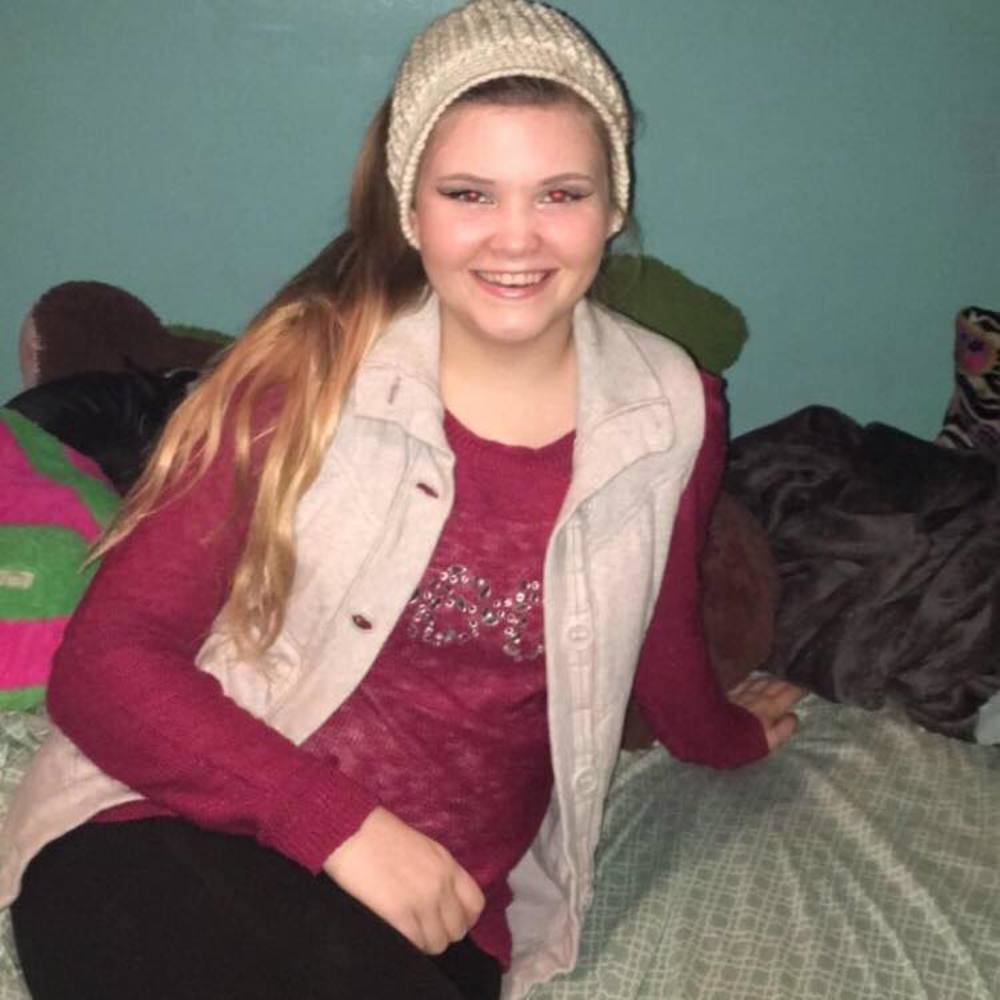 Meet your Posher, Rainamae