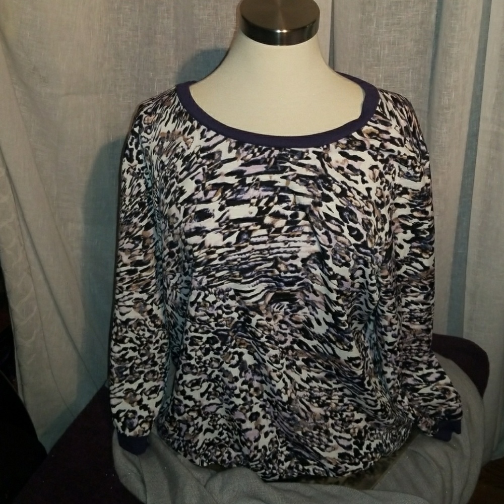 JLO Jennifer Lopez TOP  size large