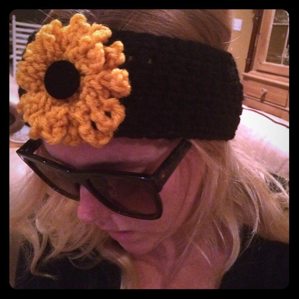 Crocheted Headband with flower