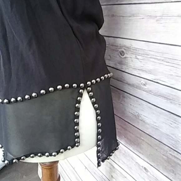 H&M Hi-Lo Top - Picture 2 of 5