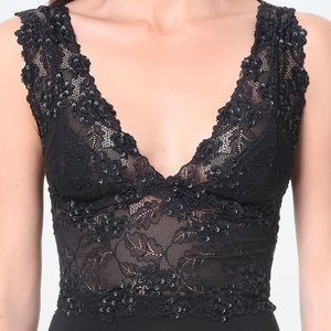 Bebe BLACK LACE SEQUIN BEADED CROP BRA TOP SIZE XS