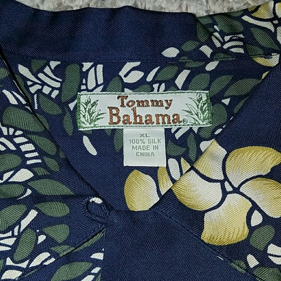 Tommy Bahama floral print shirt XL - Picture 2 of 3