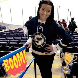 Meet your Posher, Lauren