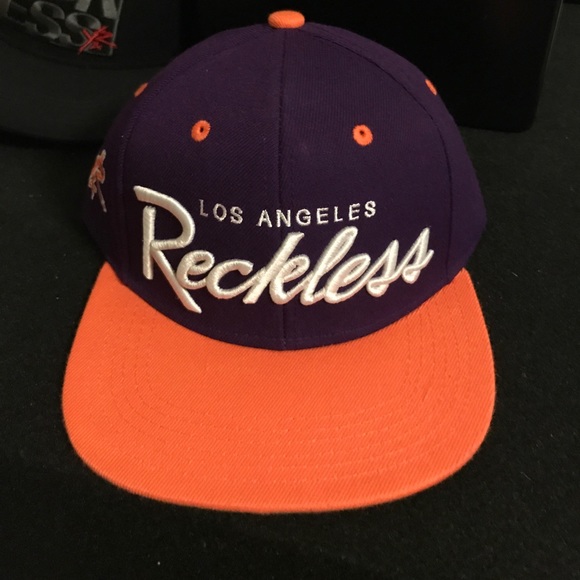 Young & reckless SnapBack - Picture 1 of 2