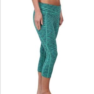 Lucy Hatha Capri spacedye leggings