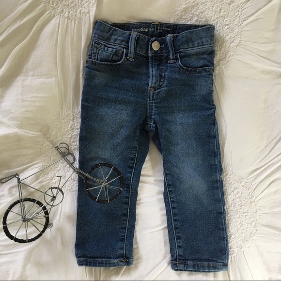 Gap Baby Boy Slim Fit Jeans (18-24 mos) - Picture 1 of 3