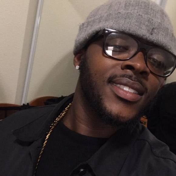 Meet your Posher, Clifton - Picture 1 of 1