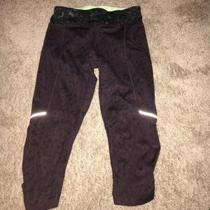 Lululemon Athletica cropped purple leggings size 4