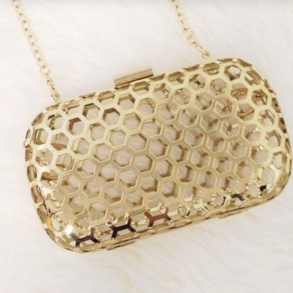 BCBGeneration Honeycomb Clutch