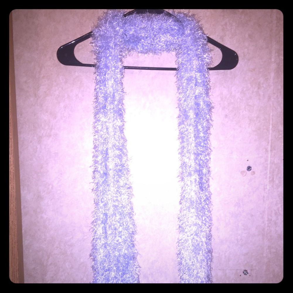 Scarf!